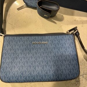 Michael Kors Two-Toned Blue Siganture Bag
